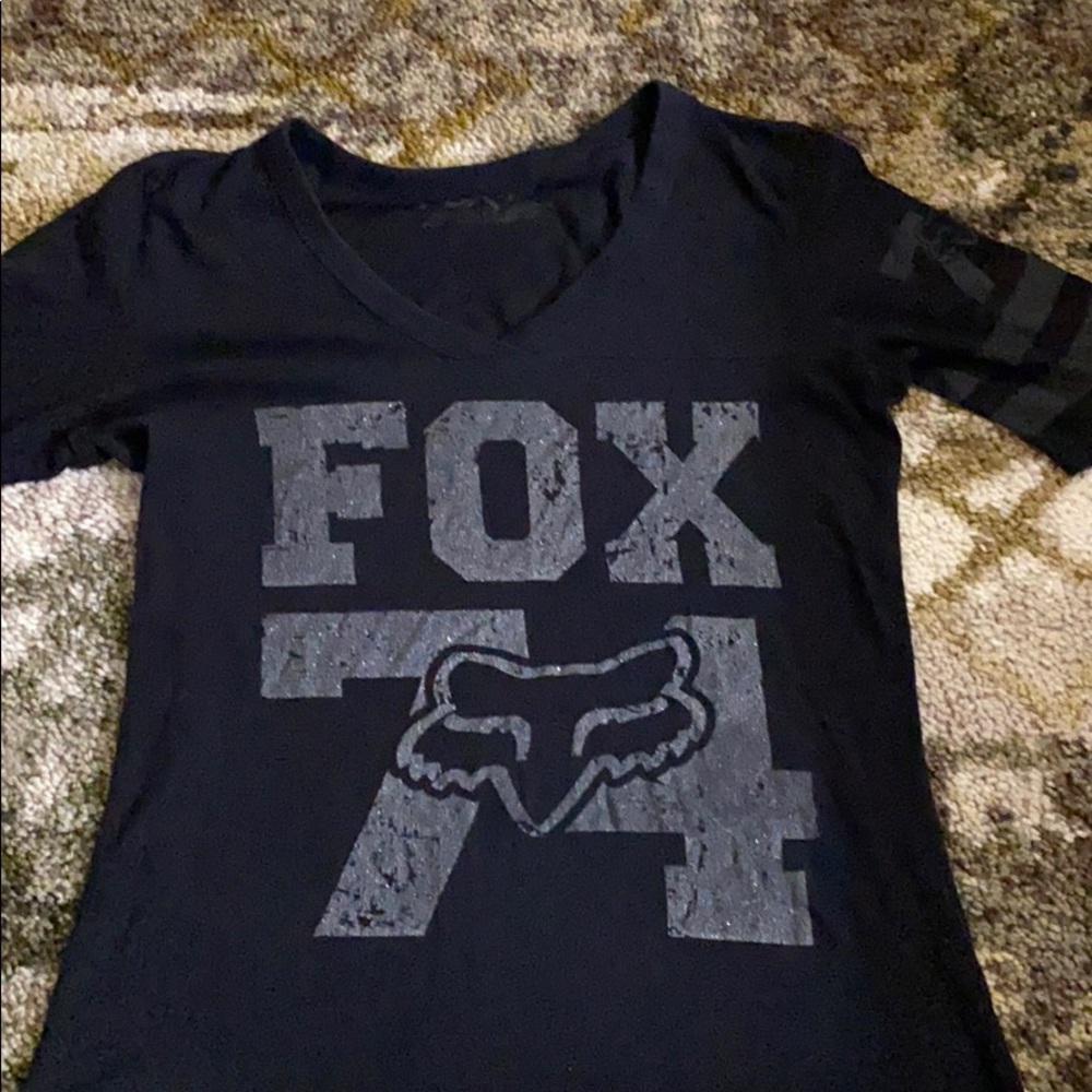 Women’s Fox shirt